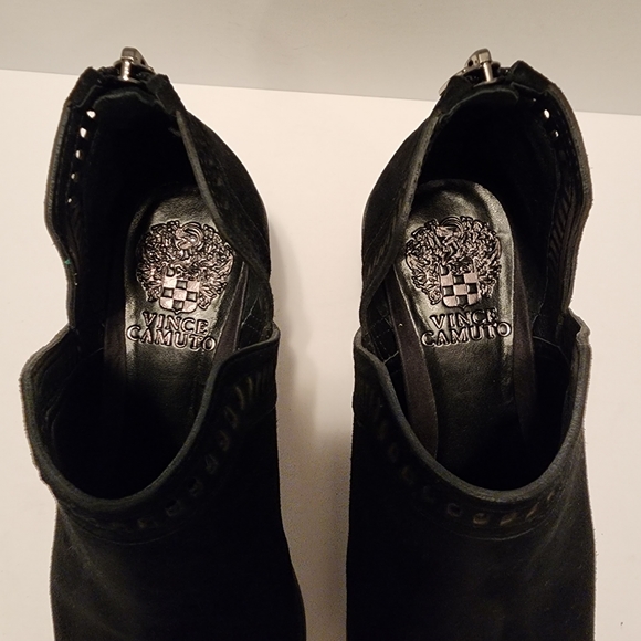 Vince Camuto Suede Bootie Size 7.5 - Picture 3 of 8